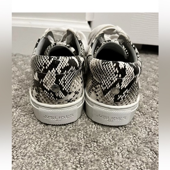 J/Slides NYC Snakeskin Platform Women’s Sneaker 6M-NWOB - Picture 4 of 10